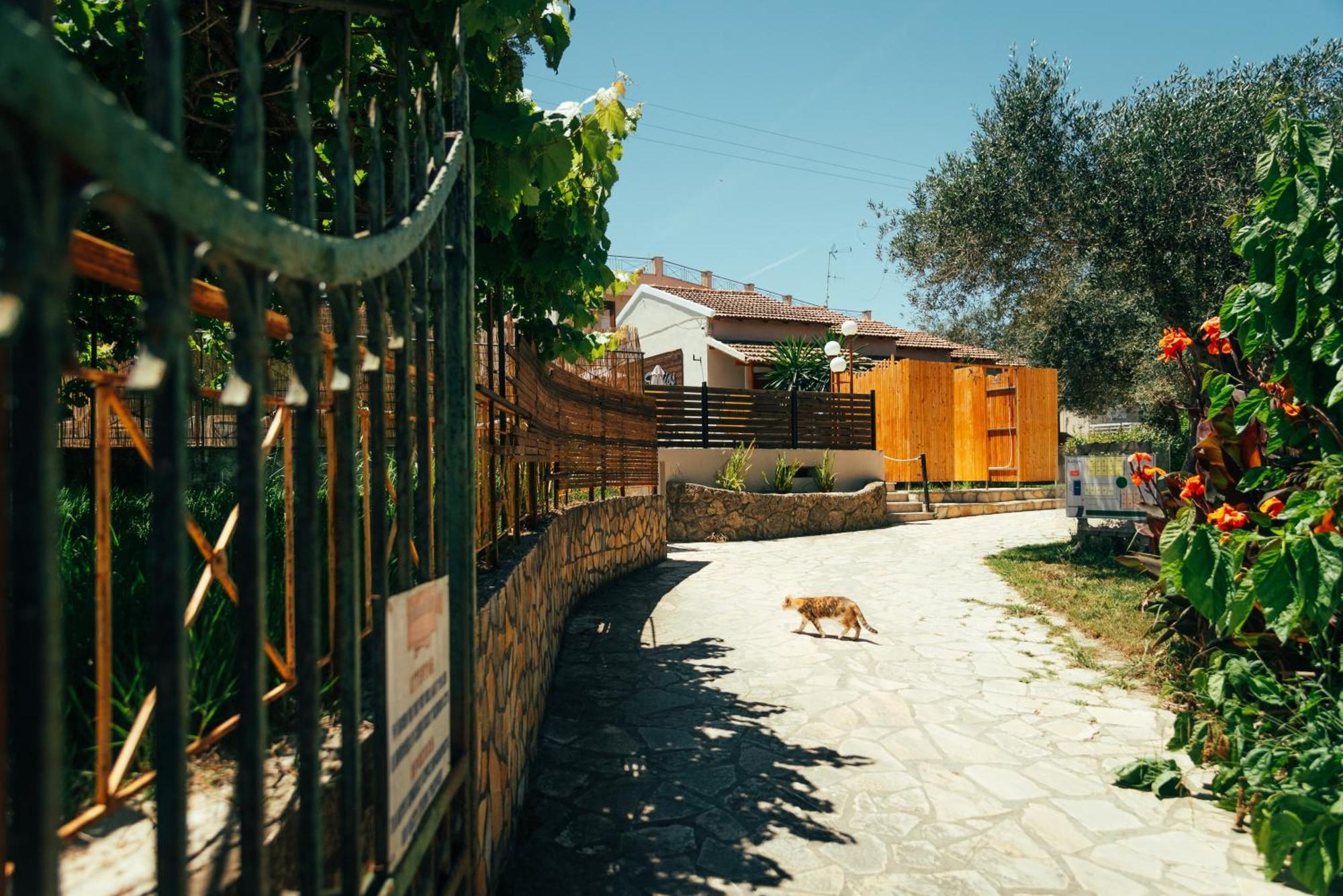 Kalypso studio Resorts Kávos Esterno foto